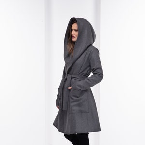 Wollmantel mit Kapuze, Winter Cape Mantel, Trenchcoat Frauen, futuristische Kleidung, Herbst Goth Jacke