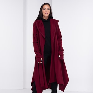 Cape à capuche, cardigan kimono en tricot, cape en laine, cardigan ouvert surdimensionné, cape médiévale bordeaux, cardigan long à capuche