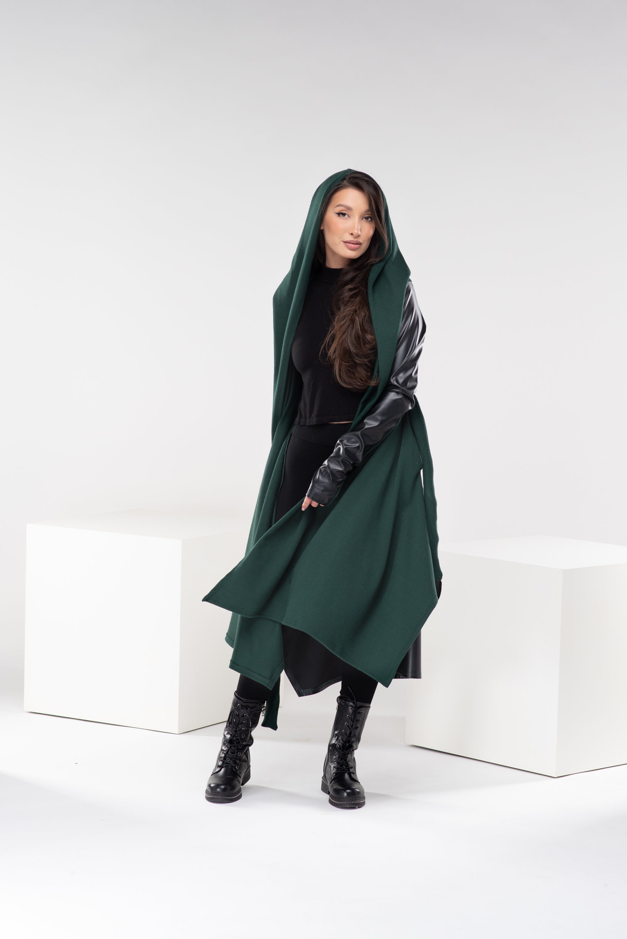 魔女の革マント、中世のウールマント、魔法使いのケープコート、ロング