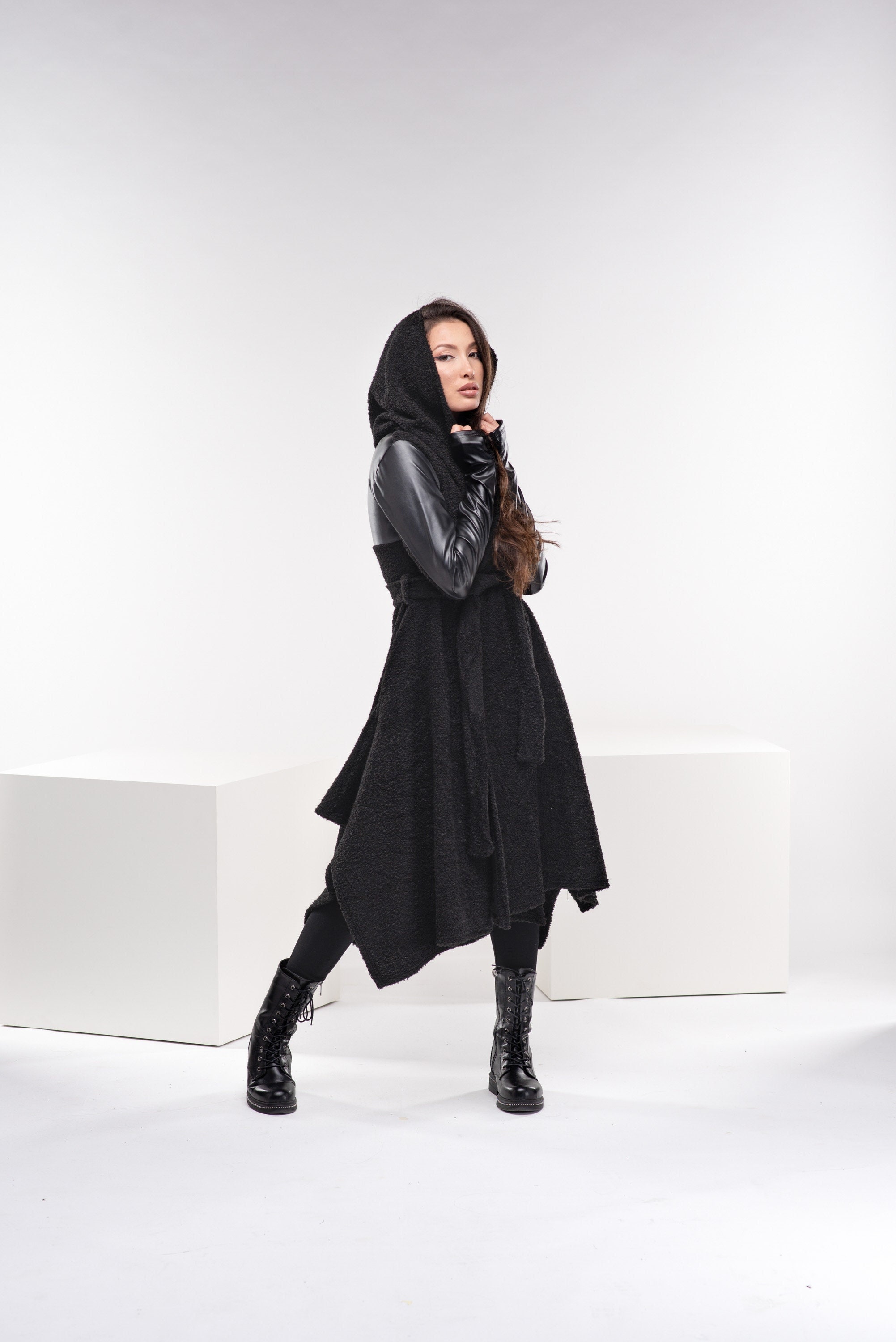 Cape en cuir hotsell