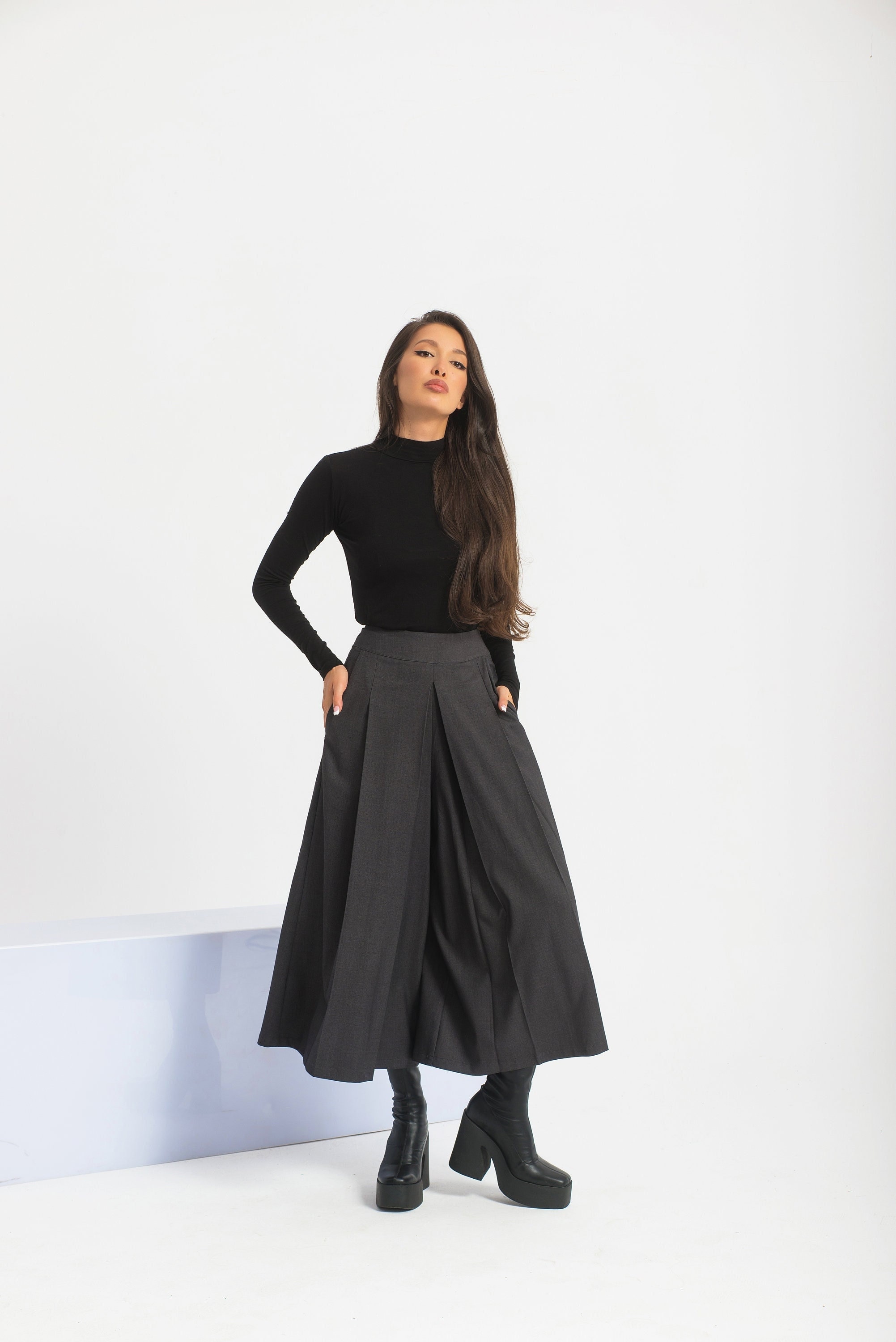 ★E.B.M★ Pleated pleated skirt pants EMP4WPT050 Shop Pleated Skirt with Belt Online | Max UAE
