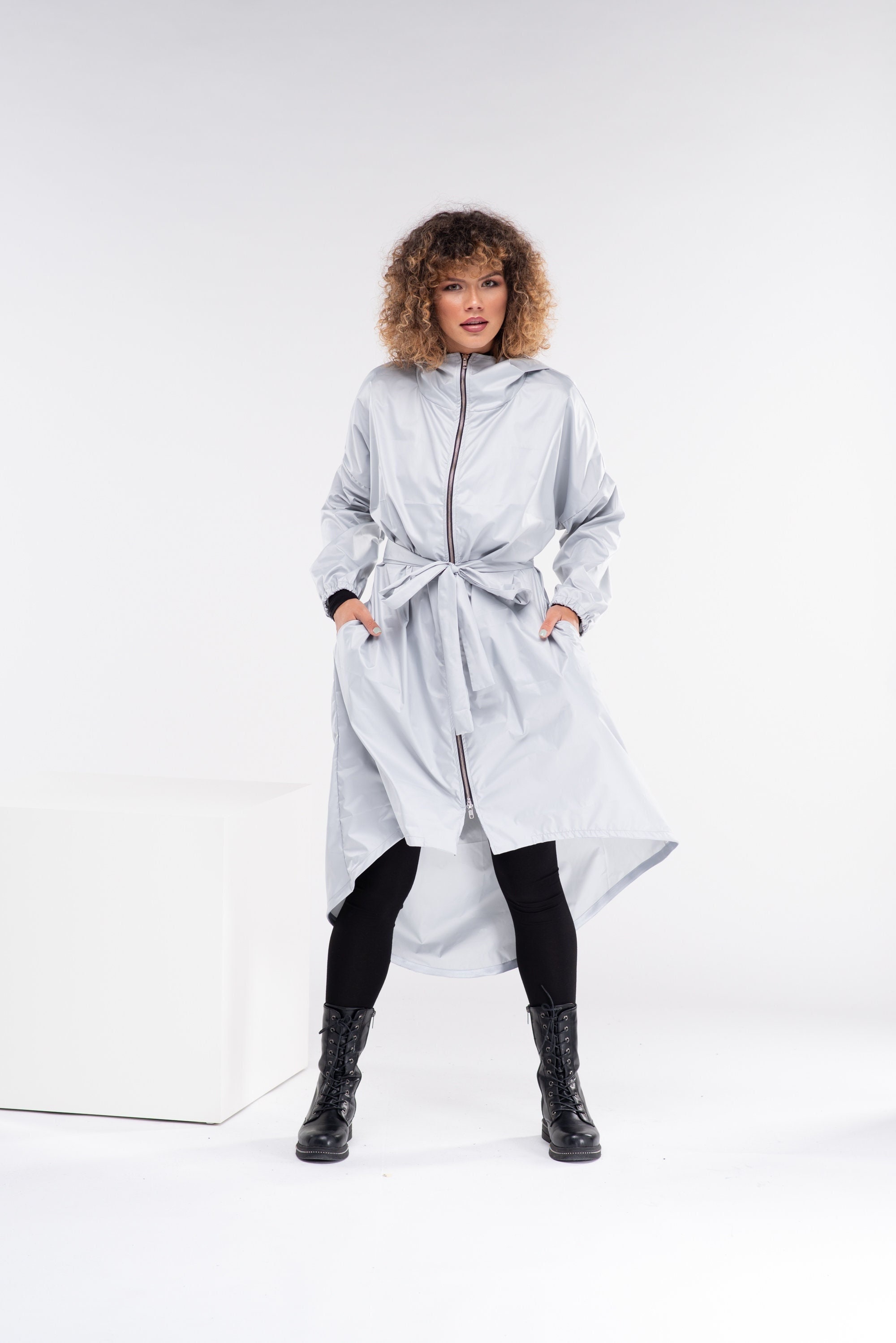 Capa de lluvia de talla grande, Poncho de lluvia para mujer, impermeable  con capucha, chaqueta gótica de talla grande, ropa futurista -  México