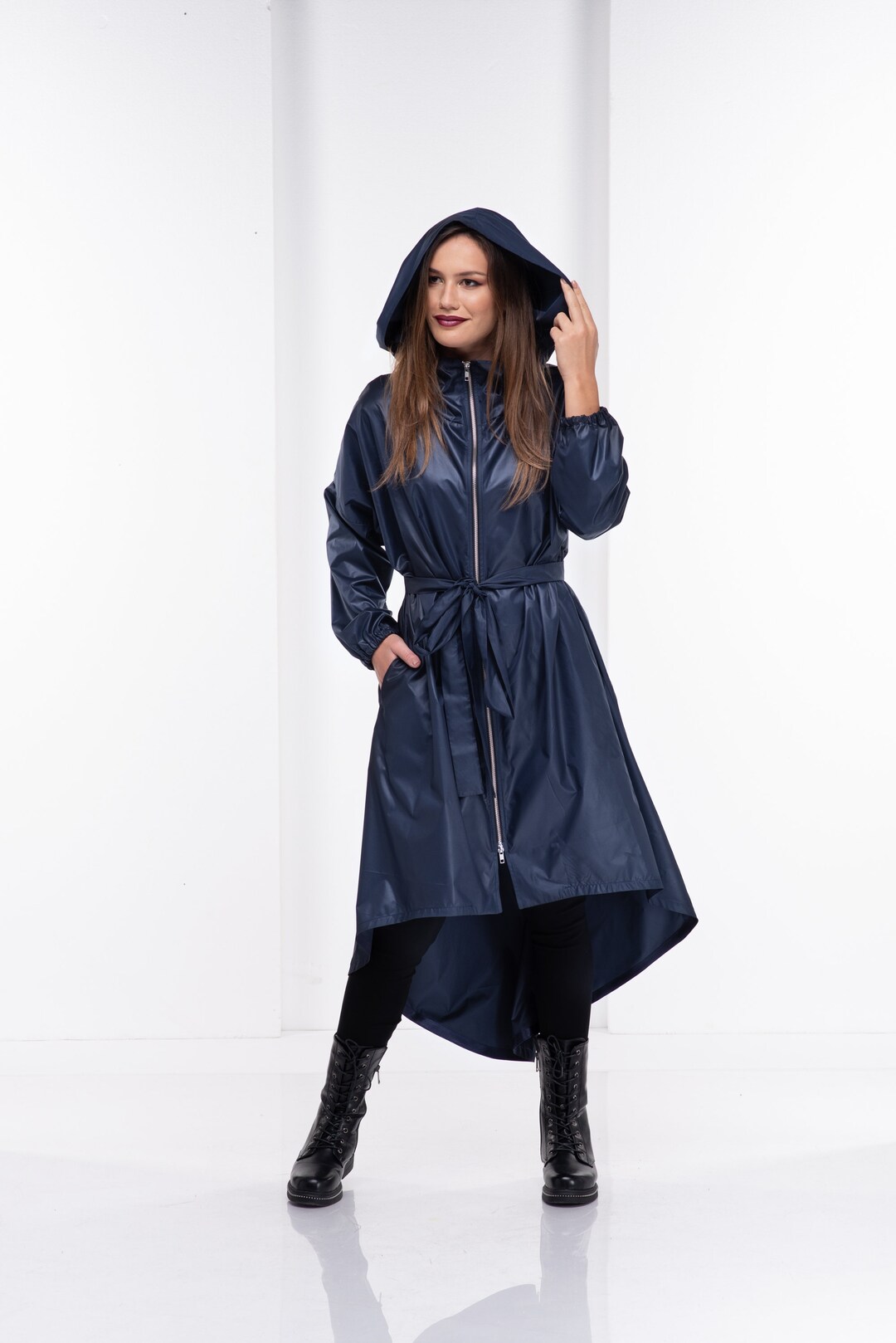 Veste de pluie gothique, Imperméable long pour femme, Manteau asymétrique à  capuche, Vêtements gothiques avant-gardistes -  France