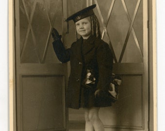 Little girl with hat - original vintage photo - real photo postcard - RPPC - studio portrait