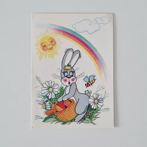 Cartão postal de aniversário soviético vintage, cartão não utilizado, lebre engraçada, cartão de felicitações, coelho com flores