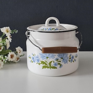 Vintage enamel milk can with lid, Small white pot with blue flowers, Enamel milk canister, Retro watering can, Farmhouse Decor