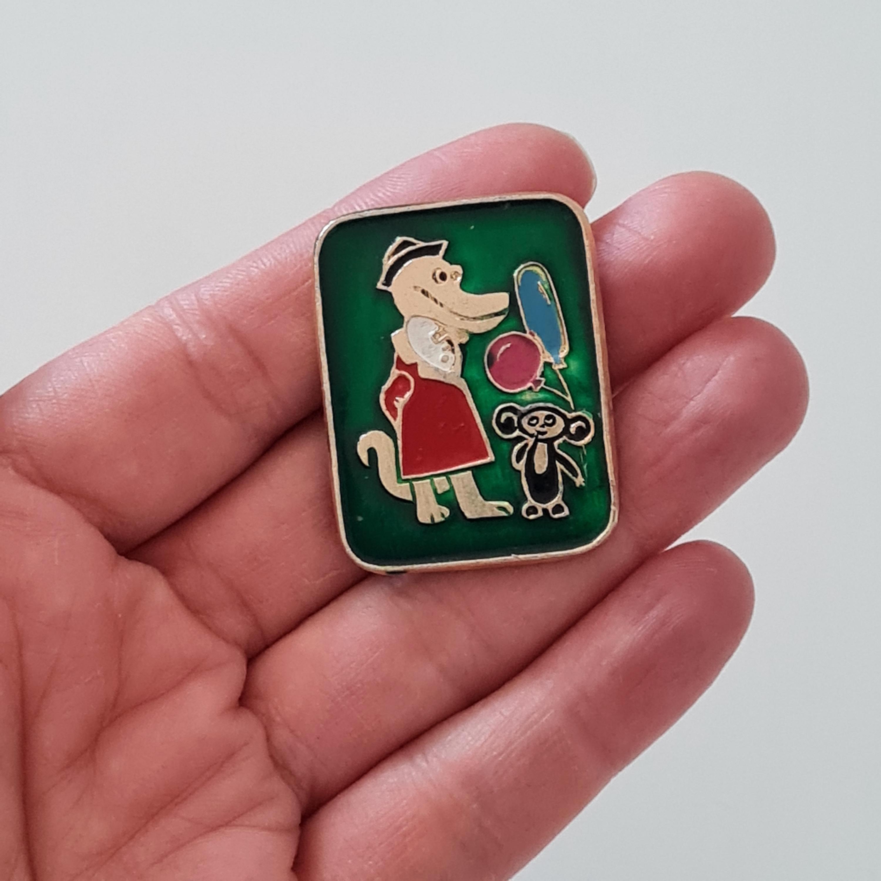 Soviet Vintage Badge Cheburashka and Crocodile Gena チェブラーシカ