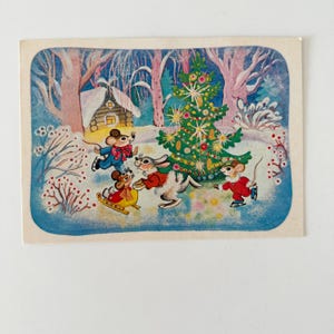 Postal navideña vintage soviética con animales adorables, tarjeta de felicitación vintage en blanco, postal rusa antigua, postal de Año Nuevo de la URSS