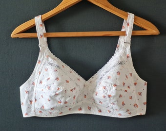 Vintage cotton brassiere, cotton lingerie, Vintage underwear, Ladies Unused Bra, NEW Old Stock