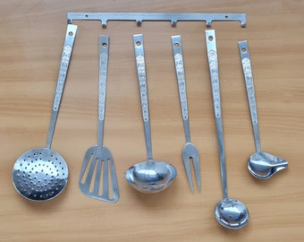 Ustensiles de cuisine en métal vintage soviétiques, lot de 6 ustensiles de cuisine, ustensiles de cuisine avec support