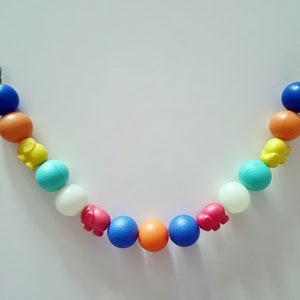 Sovjet-vintage, slinger voor kinderwagen, kinderkamerdecor, miniatuur gele olifant speelgoed, Sovjet-rammelaar voor vervoer