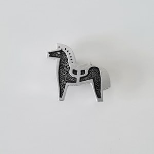 Radziecka odznaka Konik, ZSRR Dziecięca odznaka, Metalowa mini przypinka, Metalowa broszka, Mała odznaka