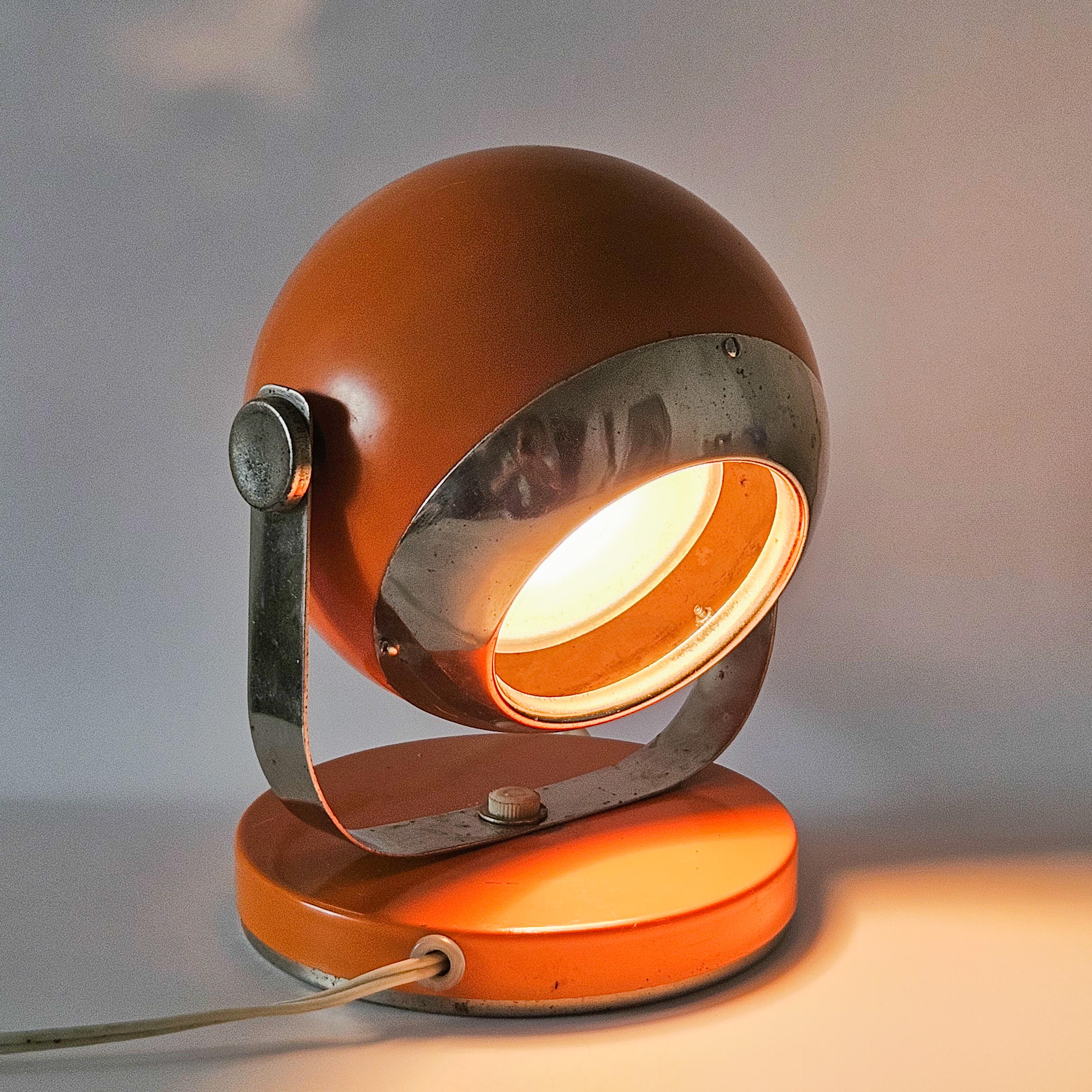 ヴィンテージ ソビエト アイボール ランプ | レトロなアトミック