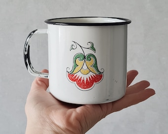 Taza esmaltada soviética Mintage de 0,5 litros con bonito diseño, taza de metal, esmaltada vintage, taza de camping retro, decoración rústica para el hogar.