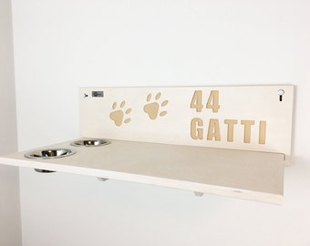 Cat shelf with bowls and carved name/picture | Cat furniture | AthletiCat - Made in Italy