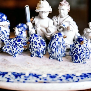 Blue Robin Decorations, Chinoiserie Birds, Hand Painted Blue and White Indoor Window & Shelf Accents, Chinoiserie Decor, Blue Bird Decor Sm