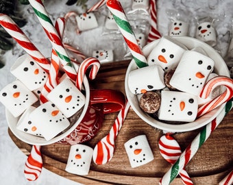 Snögubbemarshmallows, julmuggtoppar med marshmallows, marshmallows till varm choklad och varm chokladbomber, unika presentidéer
