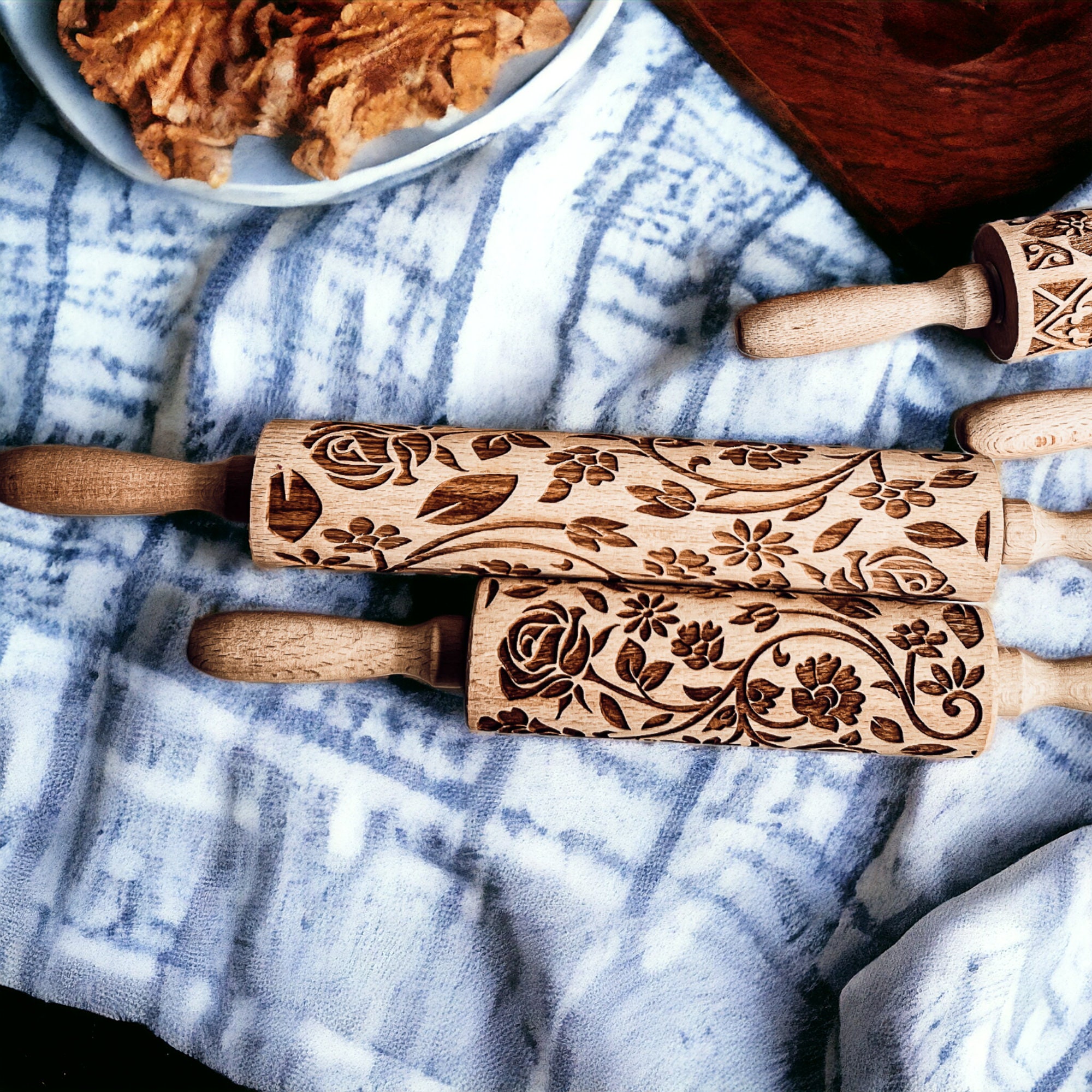 Easter Cookie Cutter and Baking Gift Set, Spring Cookie Making Wooden Rolling Pin & Cookie Cutters, Embossed Rolling Pins Wood, Kitchen Gift
