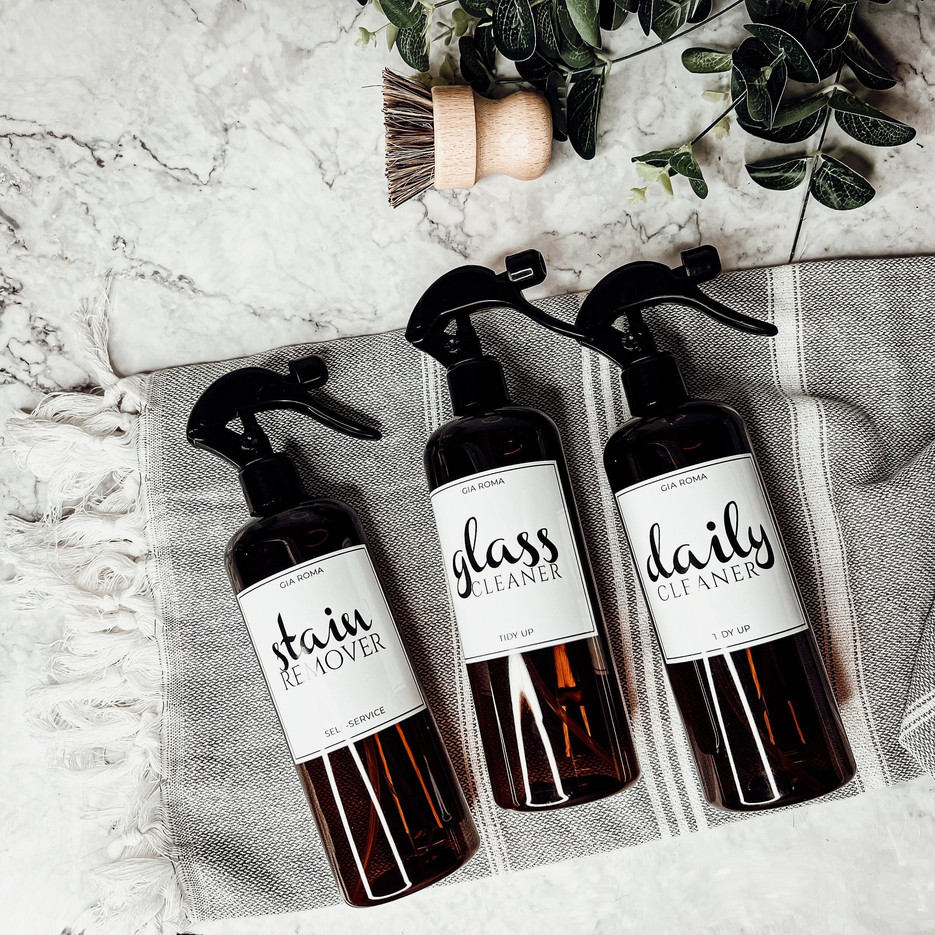 Flacone Spray a Pressione con Nebulizzatore Fine per Cosmetici e Profumi, Spalla Inclinata, 50 ml 100ml 150ml 200ml 300ml 500ml, Colori Ambra Verde Scuro Nero