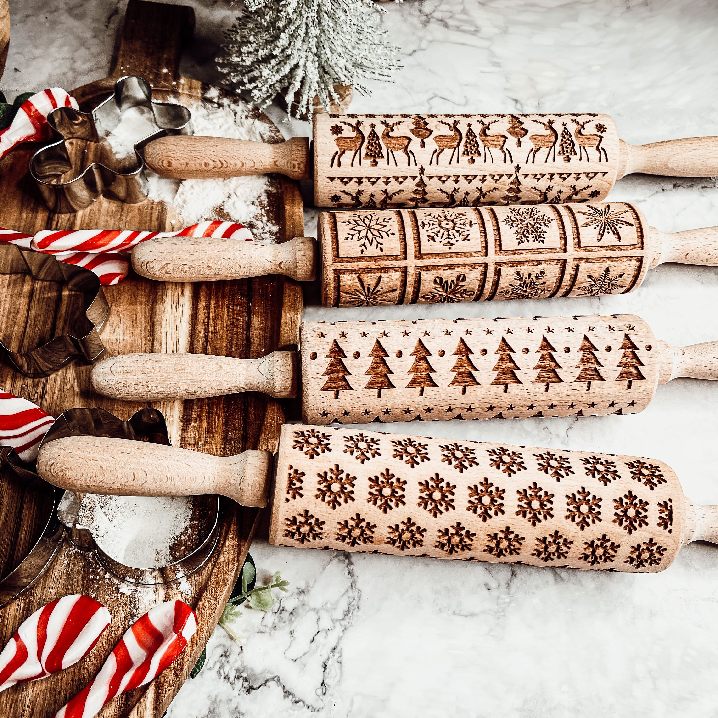 Mattarello In Legno Con Rilievo Presepe Natalizio - 39 Cm Con Impugnature - Per Biscotti E Pasticcini - Include Mini Pennello - 4