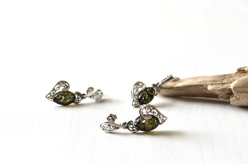 dangle amber earrings heart earrings amber jewelry green gemstone earrings love earrings green Amber Earrings amber love gift