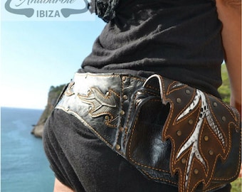 Pocket Belt, Leather Festival Fanny Pack, With Snake Stamp Inserts and Hammered Design, Hippie Chic
