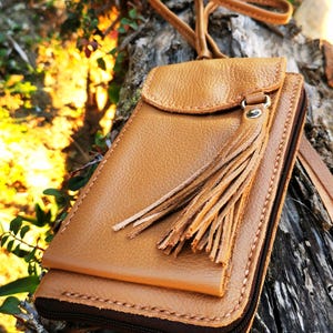 Cell phone case with wallet to wear over the shoulder, Women&#39;s leather wallet, Shoulder bag with leather, Crossbody bag genuine leather