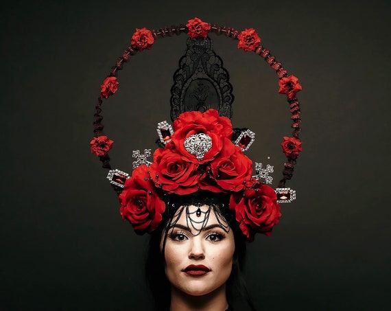Red Queen Virgin Mary Crown Saint Halo Rose Heart Cross Dark Black Madonna Headdress Gold Costume Headpiece Carnevale Festival Lace Catholic