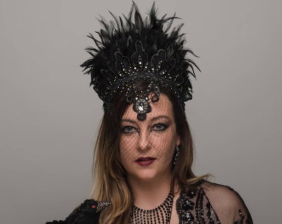 Dark Queen Black Succubus Magic Raven Crown Gothic Lace Veil Feather Evil Gray Headdress Drag Queen Vampire Carnival Costume Witch Headpiece