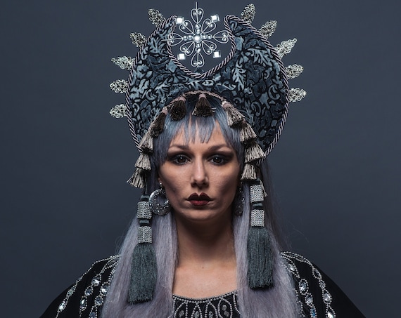 Gothic Vampire Queen Crown Malificent Headdress Succubus Demon Mistress Underground Fortune Teller Kokoshnik Oracle Headpiece Black Cryptic