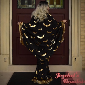 Kimono Golden Bats, vestaglia con frange fluenti, abito da sera