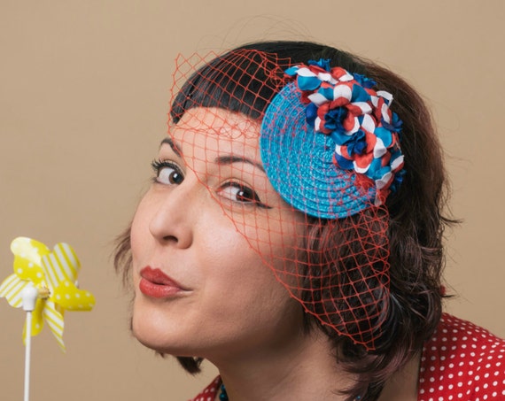 Red White and Blue Veil Fascinator Bastille Day Independence Hatinator Patriotic Roses Headpiece Summer Pin up Fourth of July Party Headdres