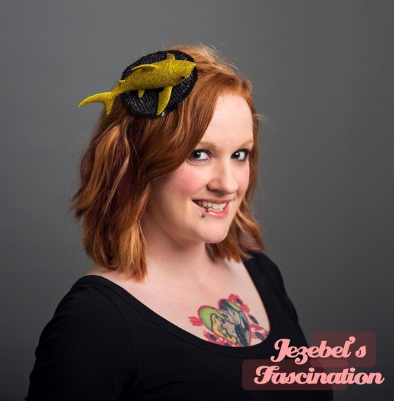 Gold Glitter Mako Shark Fascinator Funny Nautical Headpiece Great White Bull Shark Hatinator Ocean Party Left Hammer Head Shark Week Headdre