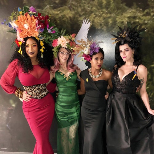 REGAL 1940\'s FUCHSIA FELT HAT - BLACK MUTTON TRIM AND FELT \