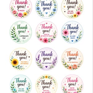 以下が含まれることがあります： Thank you so much、Thank you you are the best、Thank you I appreciate you、Thank you from the bottom of my heart、Thank you you made a differenceなどの感謝のメッセージと花柄が描かれた12枚の円形ステッカーセット。