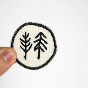 Aufnäher zum Aufbügeln Patch Banane, Dackel, Löwe, Wal, coole Socke, Bäume Bäume 4cm