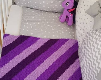 Crochet baby blanket, purple crochet baby blanket