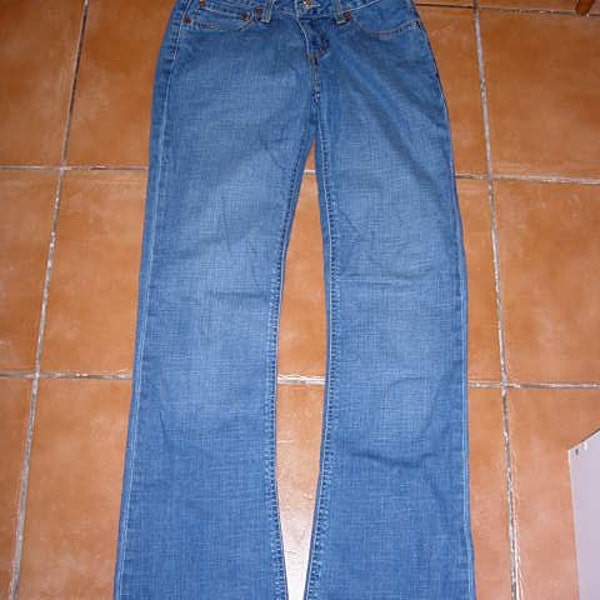 vintage levis jeans