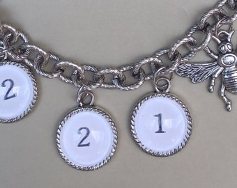 Sherlock Holmes 221 B (Biene) Anhänger Halskette
