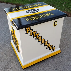 Pittsburgh Penguins (Inspired) 90's throwback jersey small fancave storage box