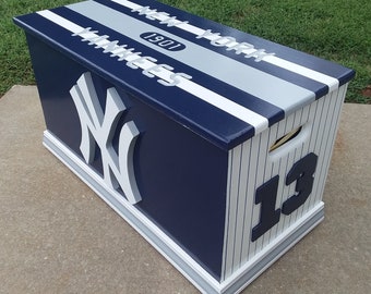 New York Yankees (Inspired) storage box, Sports furniture, Man Cave Decor, Gifts for Men, Baseball Decor, MLB, Sports Decor