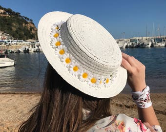 Daisy canotier. Straw. White Hat. Summer.