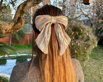 Glitter Bow with Barrette. Barette Shiny Bow. Classic and elegant women, girls. Hair Accessories. Christmas Gift. Christmas. Pleated.