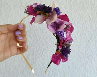 Alba Diadem. Konservierte Blumen. Kopfschmuck für Gäste. Kopfschmuck Blumen. Stirnband. Stirnband im Boho-Stil. Kopfschmuck für die Hochzeit. Hochzeitsgast.