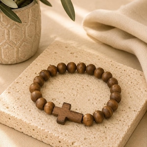 Holzkreuz-Armband, Charm-Armband, Massives Armband aus Holzperlen, Christlicher Schmuck, Religiöses Geschenk für Männer, Christliches Geschenk, Naturholz, Gebet