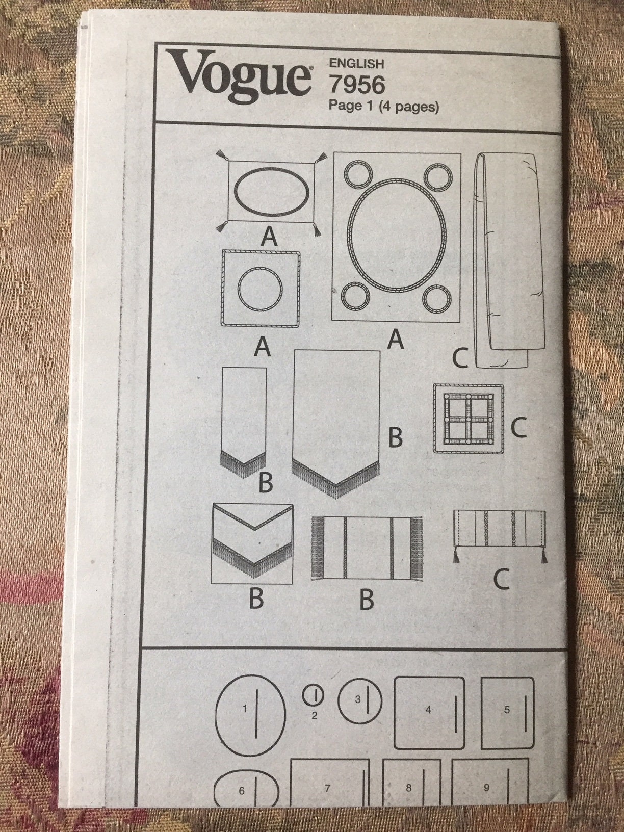 VOGUE 7956, Paper Sewing Pattern, Wall Hangings, Square Pillow Covers