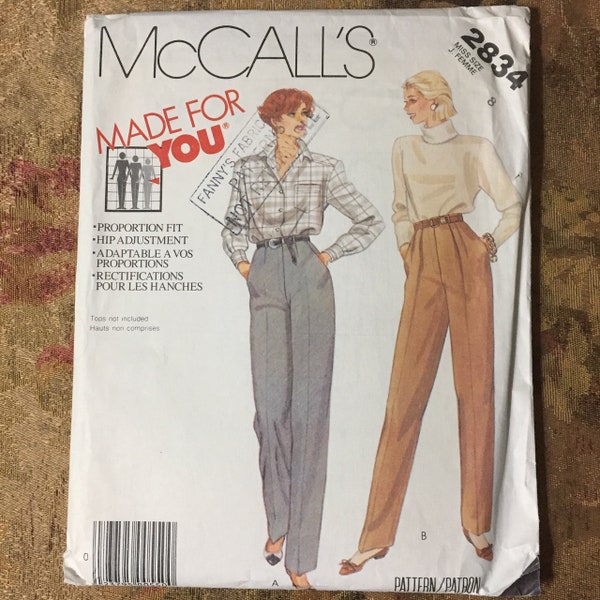 McCalls 2834, paper sewing pattern, ladies pants, trousers, proportion fit, hip adjustment, side pockets, front zipper, waistband, Size 8
