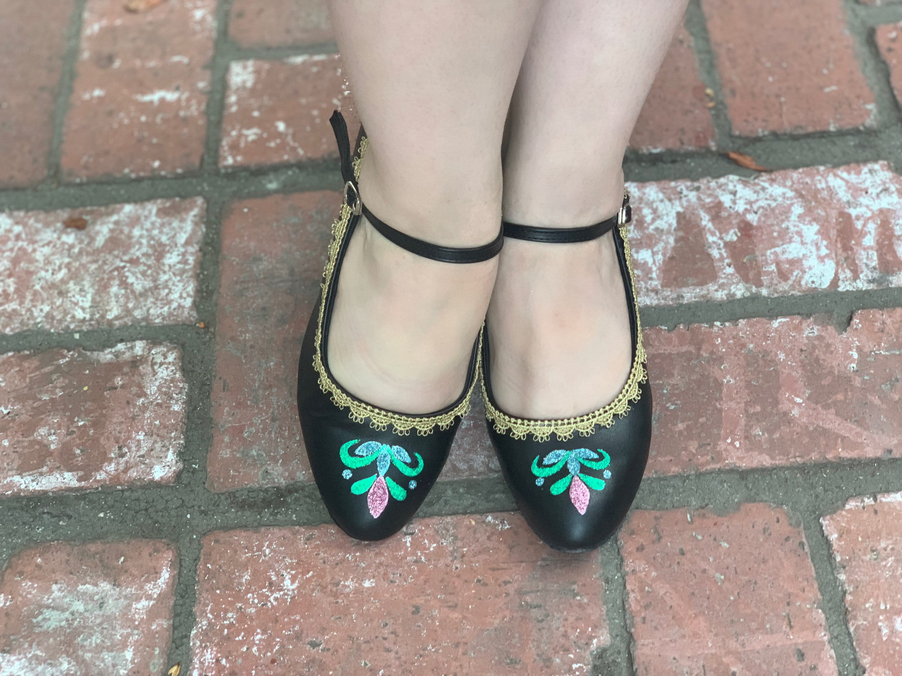 princess anna dress up shoes Disney Frozen 2 Queen Anna Accessory Set, Includes Shoes, Tiara and Earrings - Perfect for Costume Dress-Up or Pretend Play