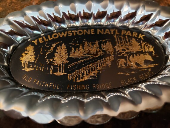 Vintage Yellowstone National Park Salt & Pepper W. Metal Tray