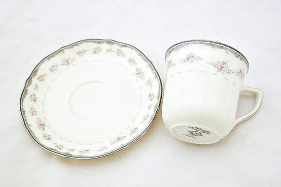 Traviata NORITAKE - Coffee/tea Pot; Gravy/underplate; Creamer